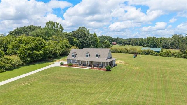 1303 Sandhill Hickory Level Road, Carrollton, GA 30116
