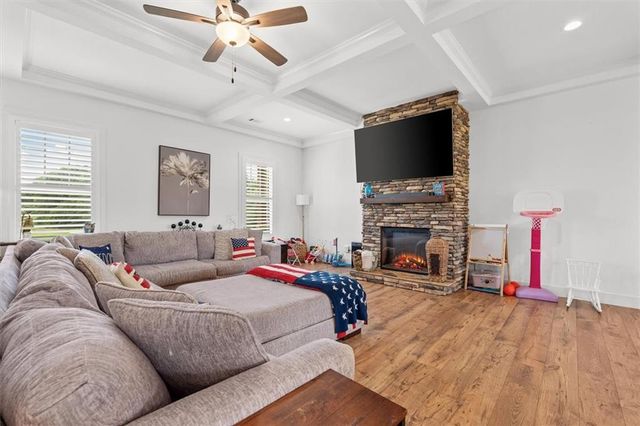 1303 Sandhill Hickory Level Road, Carrollton, GA 30116