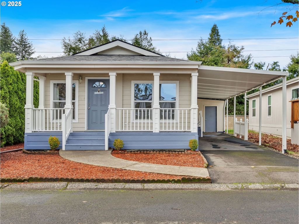 13640 Se HIGHWAY 212 39, Clackamas, OR 97015