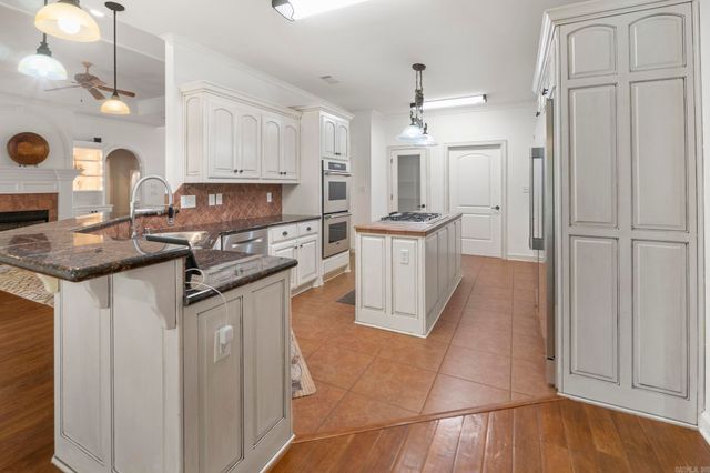 57 Ouachita Drive, Maumelle, AR 72113