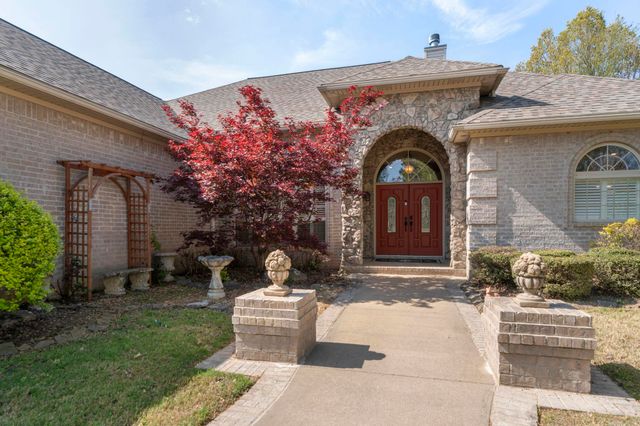 57 Ouachita Drive, Maumelle, AR 72113