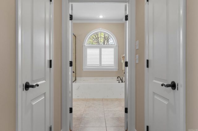 57 Ouachita Drive, Maumelle, AR 72113