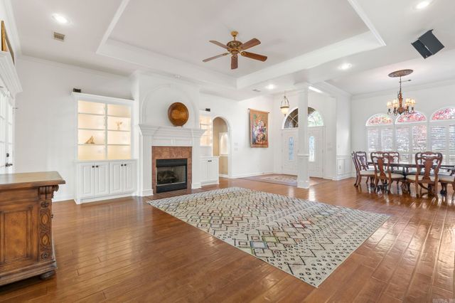 57 Ouachita Drive, Maumelle, AR 72113