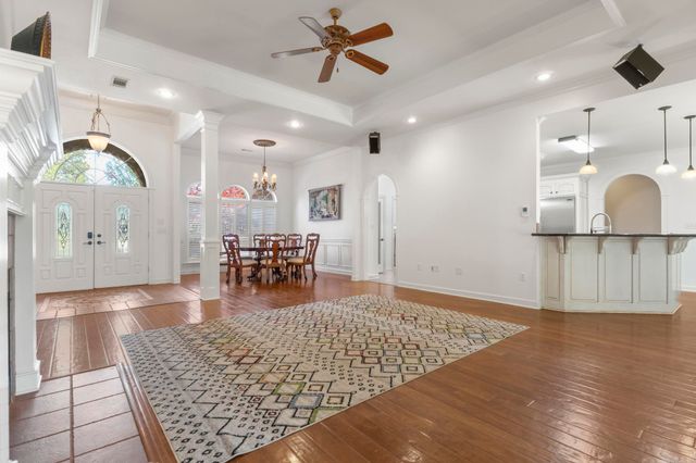 57 Ouachita Drive, Maumelle, AR 72113