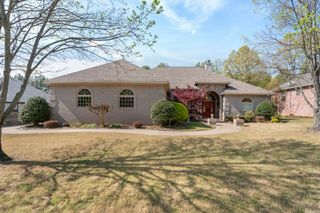 57 Ouachita Drive, Maumelle, AR 72113