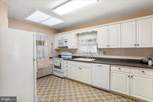 101 BURR ST, Moorefield, WV 26836