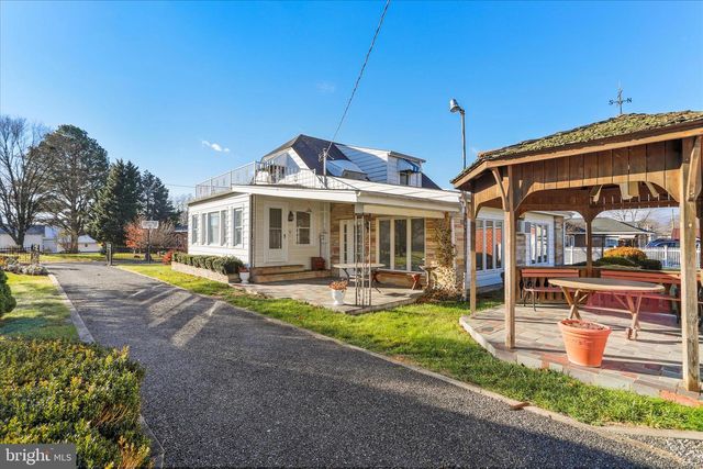 101 BURR ST, Moorefield, WV 26836