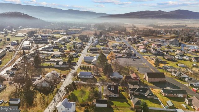 101 BURR ST, Moorefield, WV 26836