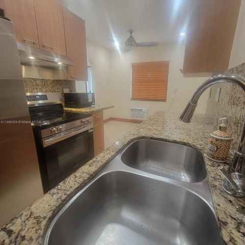 7400 Harding Ave 15, Miami Beach, FL 33141