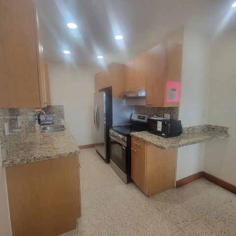 7400 Harding Ave 15, Miami Beach, FL 33141