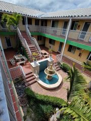 7400 Harding Ave 15, Miami Beach, FL 33141