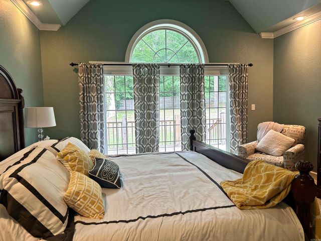111 Apple Blossom Drive, Arkadelphia, AR 71923
