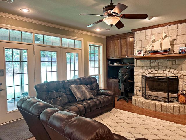 111 Apple Blossom Drive, Arkadelphia, AR 71923