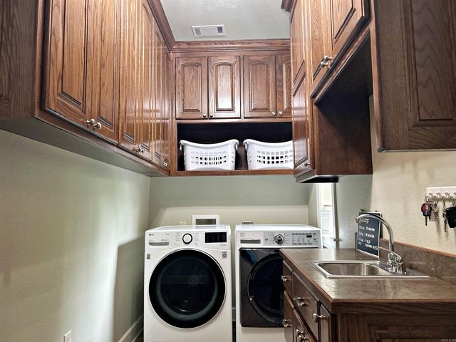 111 Apple Blossom Drive, Arkadelphia, AR 71923