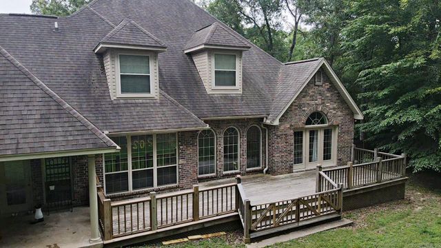 111 Apple Blossom Drive, Arkadelphia, AR 71923