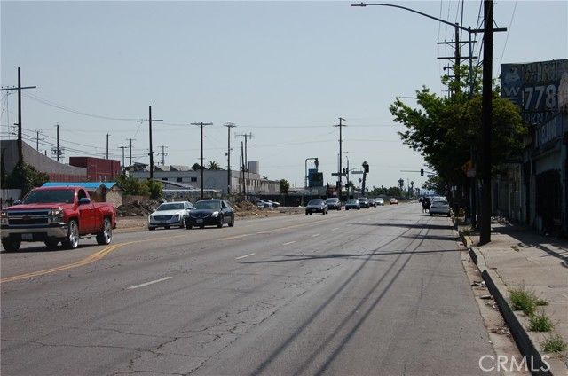 1442 W SLAUSON Avenue, Los Angeles, CA 90047