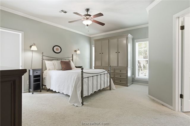 704 Canterbury Drive, College Station, TX 77845
