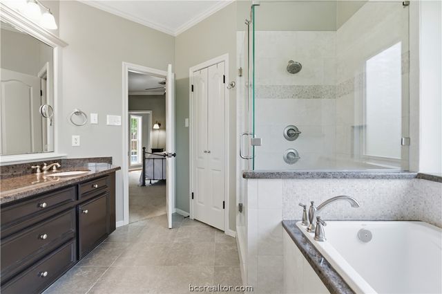 704 Canterbury Drive, College Station, TX 77845