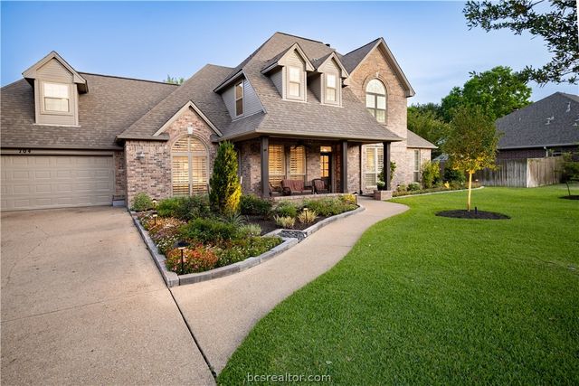 704 Canterbury Drive, College Station, TX 77845