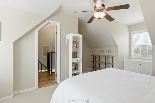 704 Canterbury Drive, College Station, TX 77845