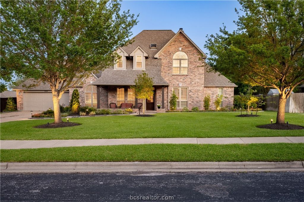 704 Canterbury Drive, College Station, TX 77845