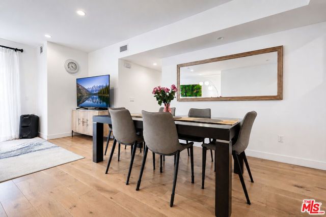 1515 S Holt Avenue 204, Los Angeles, CA 90035