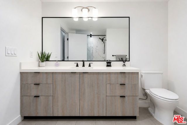 1515 S Holt Avenue 204, Los Angeles, CA 90035