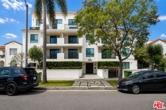 1515 S Holt Avenue 204, Los Angeles, CA 90035