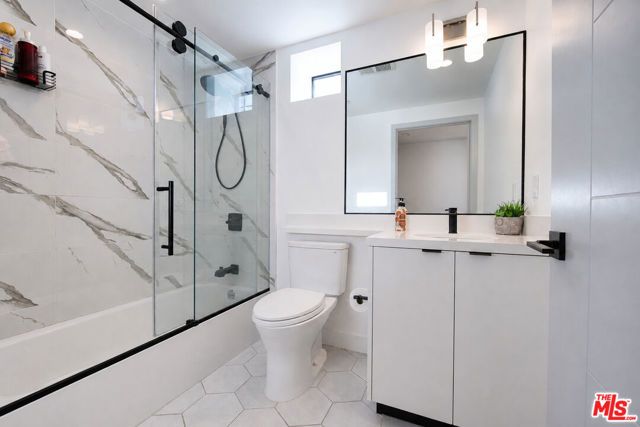 1515 S Holt Avenue 204, Los Angeles, CA 90035