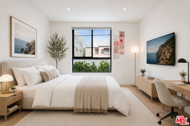 1515 S Holt Avenue 204, Los Angeles, CA 90035