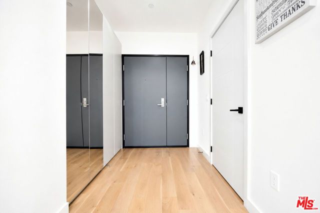1515 S Holt Avenue 204, Los Angeles, CA 90035