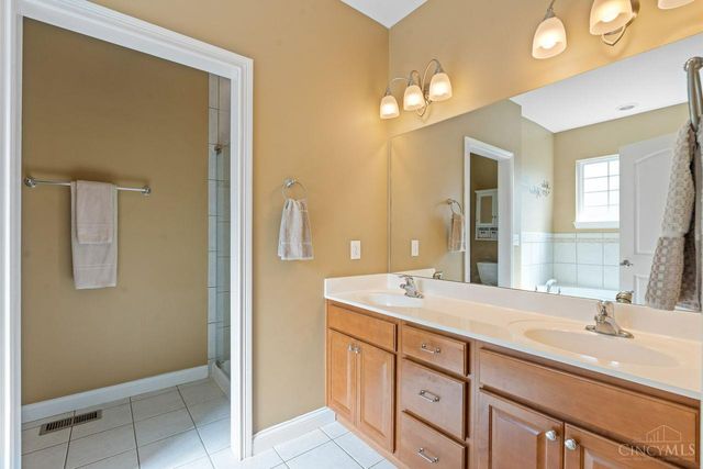 8016 Acorn Trail, Hamilton Twp, OH 45039