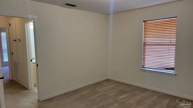 7061 Season Dr, Milton, FL 32570