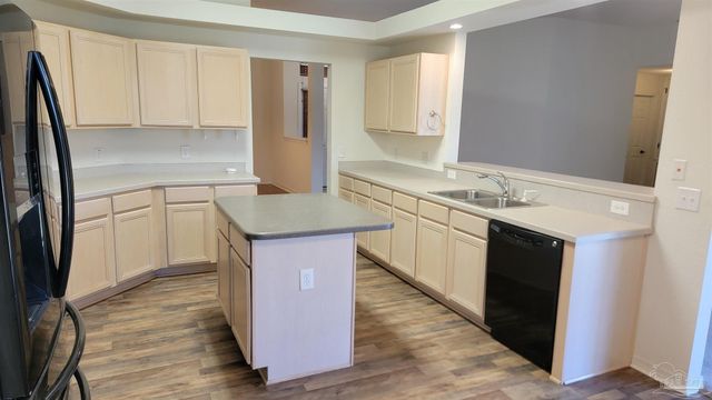 7061 Season Dr, Milton, FL 32570