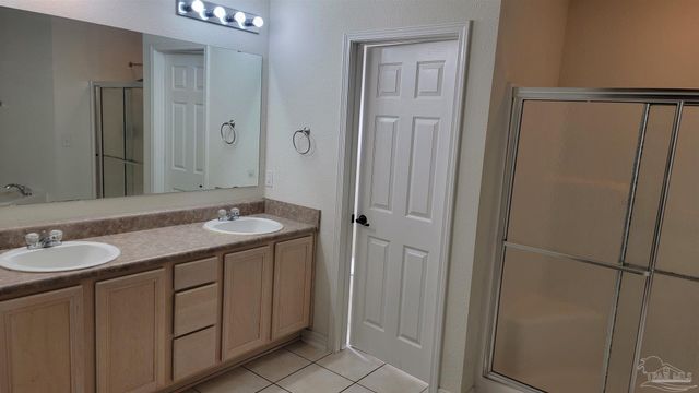 7061 Season Dr, Milton, FL 32570