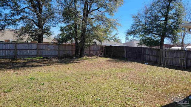 7061 Season Dr, Milton, FL 32570