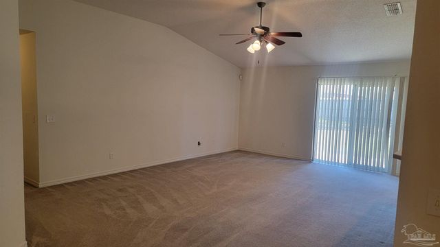 7061 Season Dr, Milton, FL 32570