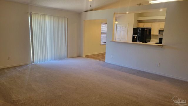 7061 Season Dr, Milton, FL 32570