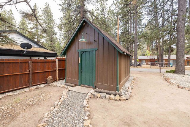 579 Echo Lane, Big Bear, CA 92315