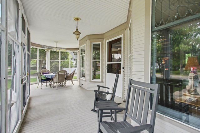 360 E Central Avenue, Zeeland, MI 49464
