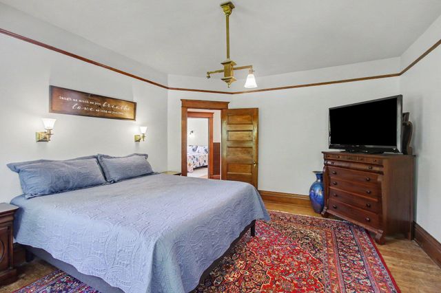 360 E Central Avenue, Zeeland, MI 49464