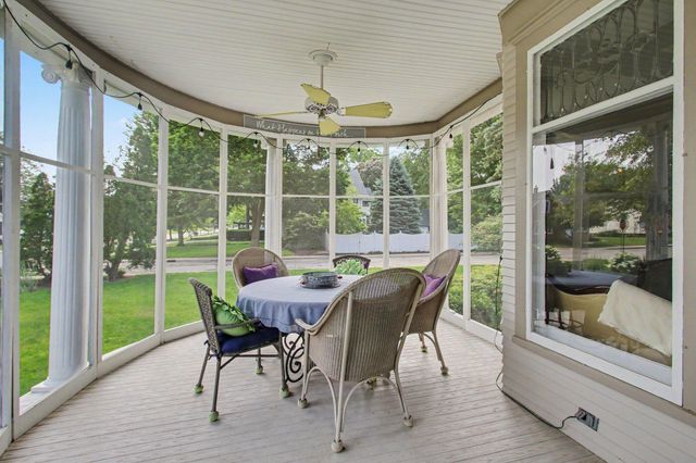 360 E Central Avenue, Zeeland, MI 49464