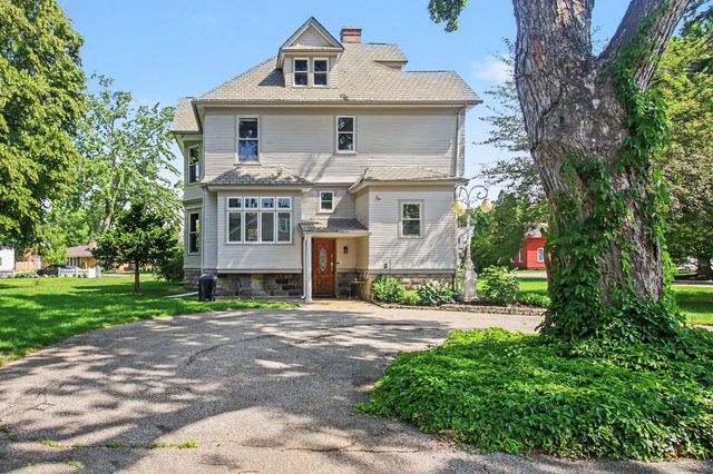 360 E Central Avenue, Zeeland, MI 49464