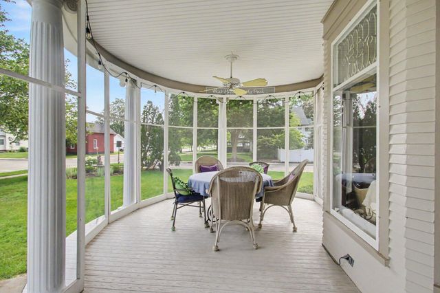 360 E Central Avenue, Zeeland, MI 49464