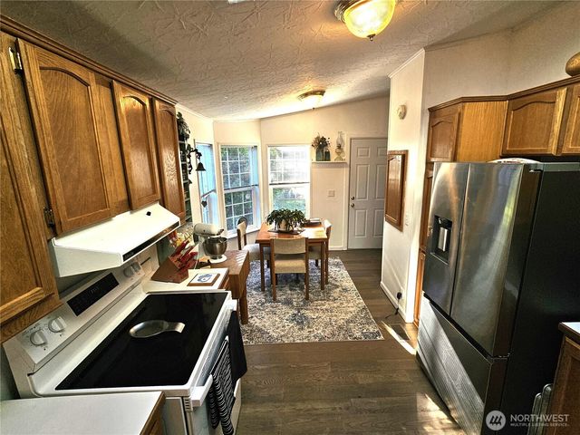 2004 195th Street, Long Beach, WA 98631