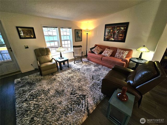 2004 195th Street, Long Beach, WA 98631