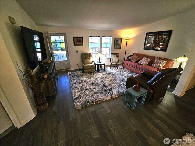 2004 195th Street, Long Beach, WA 98631