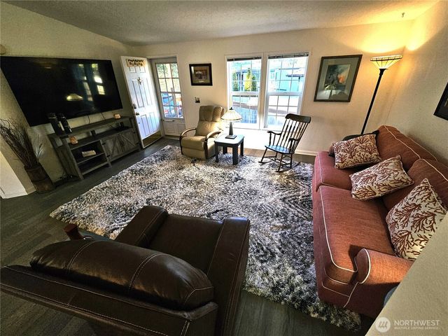 2004 195th Street, Long Beach, WA 98631