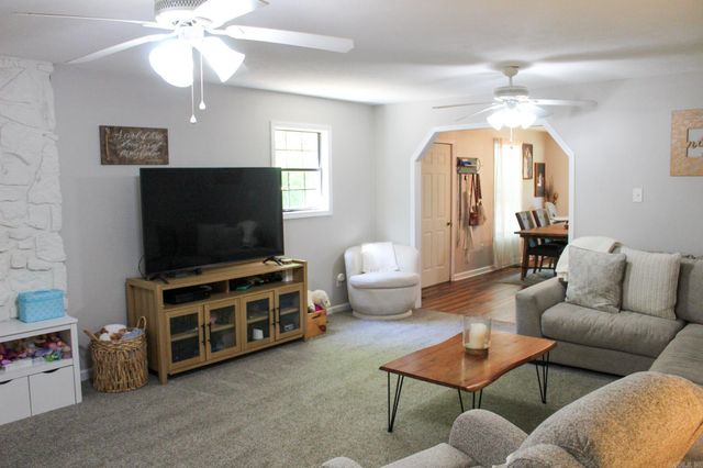 109 Ryans Lane, Searcy, AR 72143