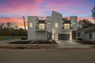 402 S Henderson Avenue, Dallas, TX 75223